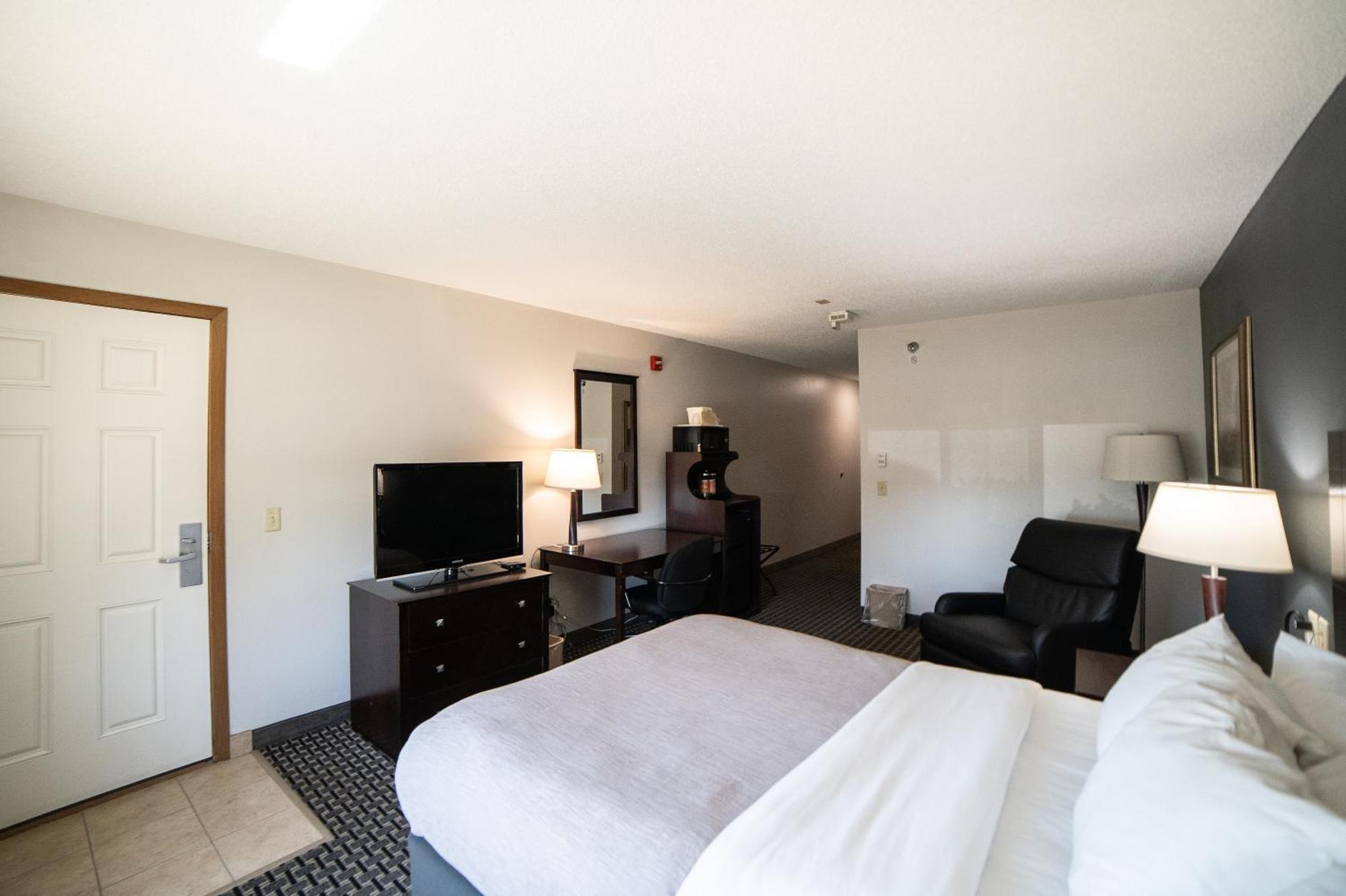Quality Inn & Suites Watertown Near Prairie Lakes Ice Arena Exteriér fotografie