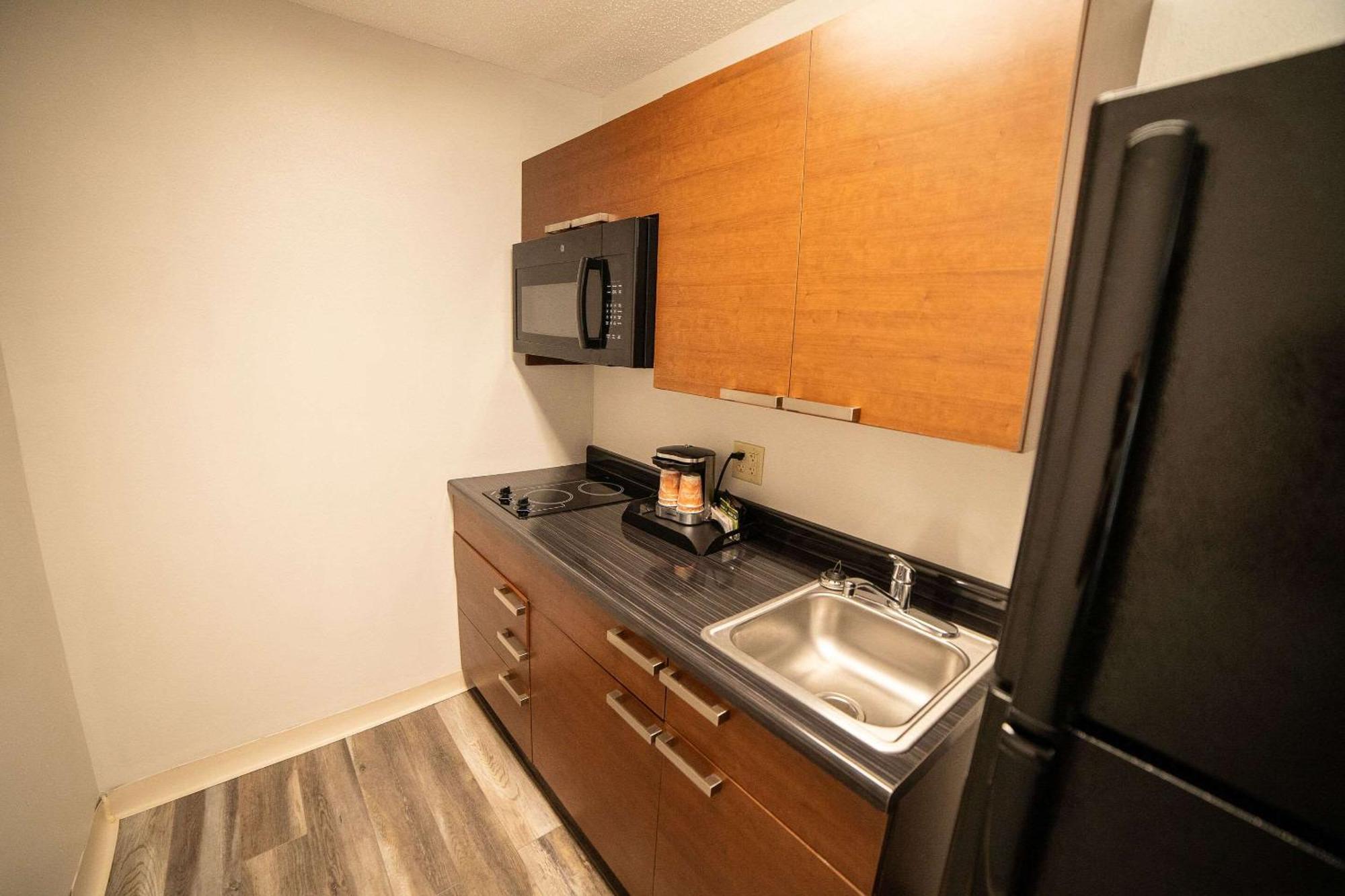 Quality Inn & Suites Watertown Near Prairie Lakes Ice Arena Exteriér fotografie
