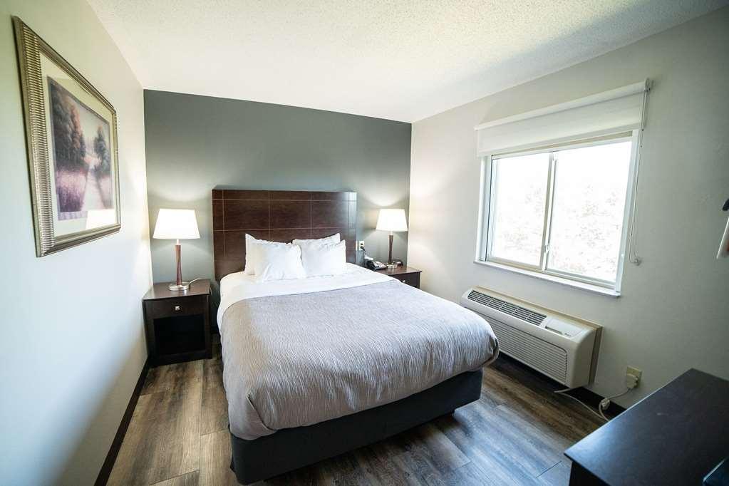 Quality Inn & Suites Watertown Near Prairie Lakes Ice Arena Pokoj fotografie