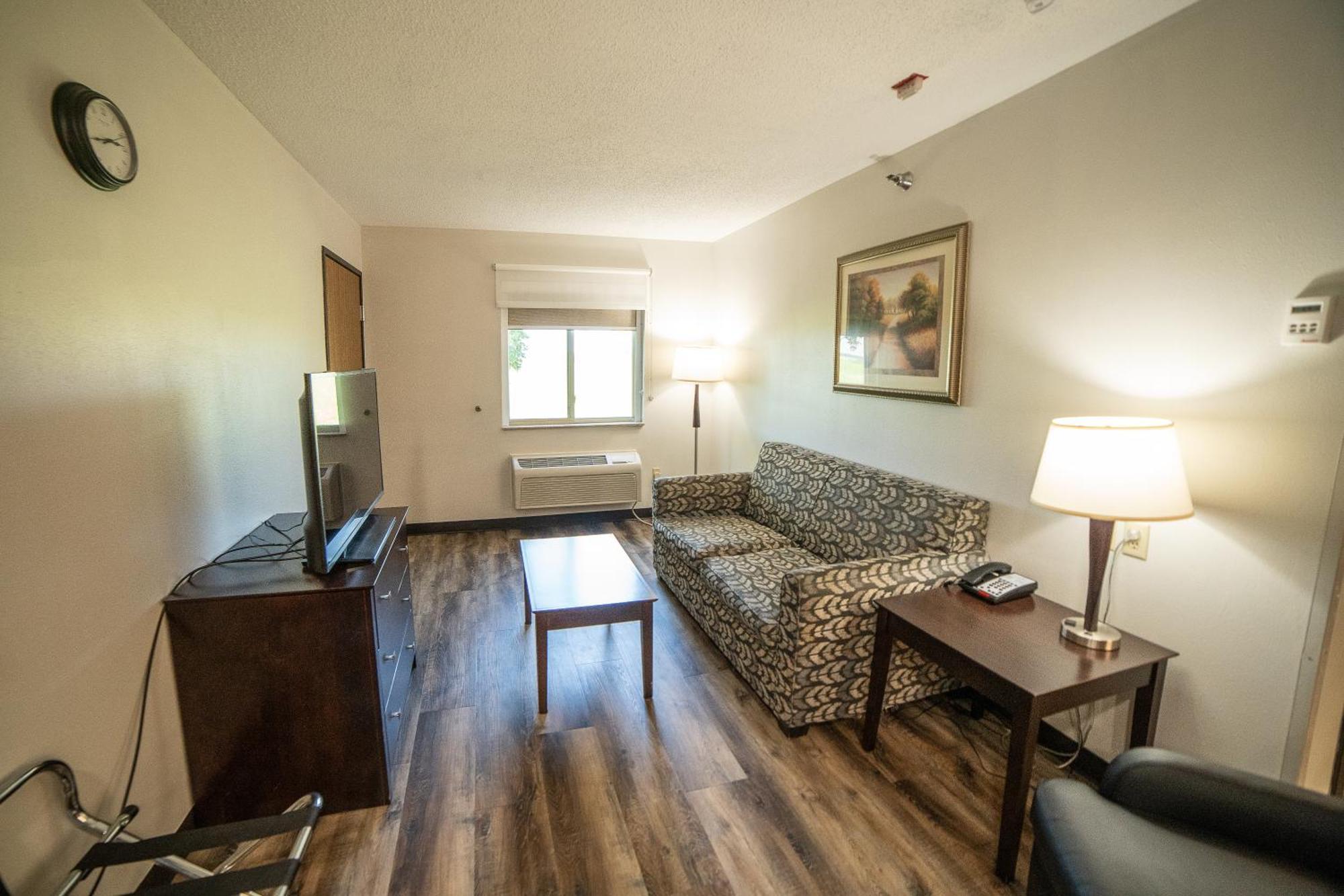 Quality Inn & Suites Watertown Near Prairie Lakes Ice Arena Exteriér fotografie