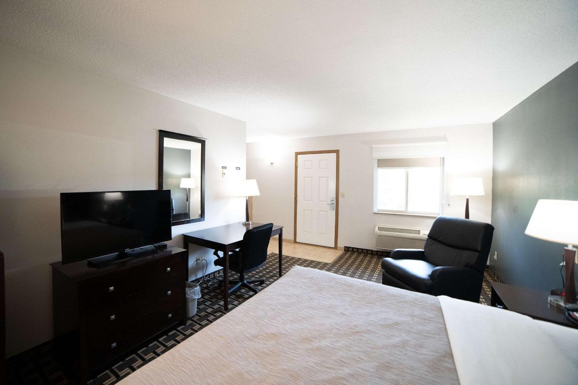 Quality Inn & Suites Watertown Near Prairie Lakes Ice Arena Exteriér fotografie